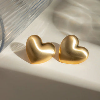 AMORE EARRINGS.