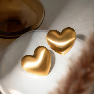 AMORE EARRINGS.