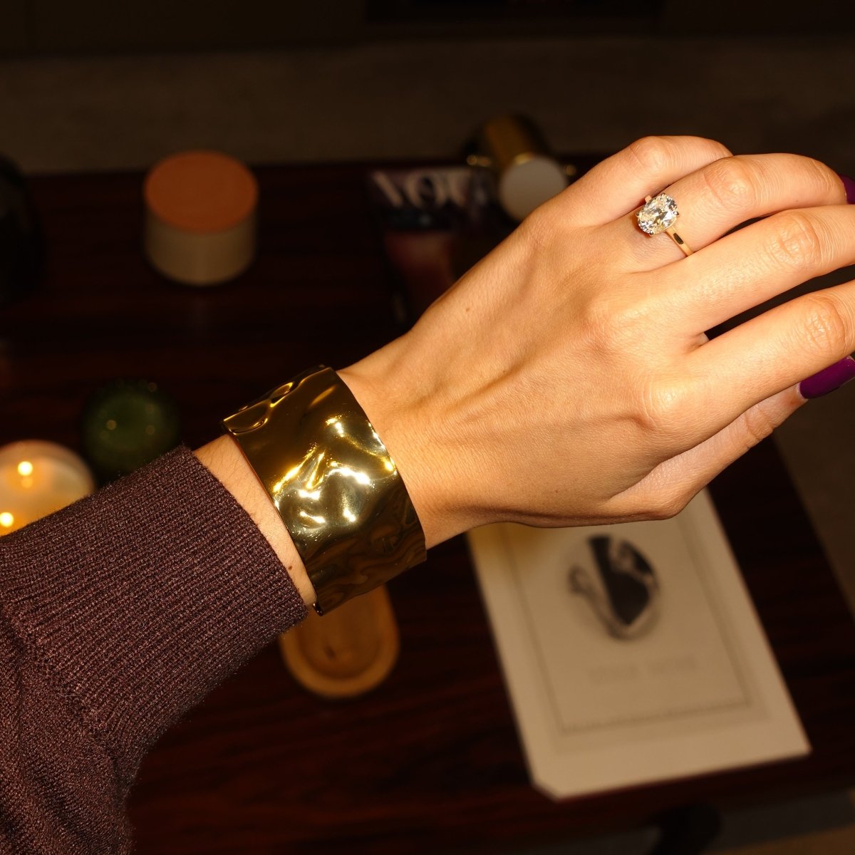 HAMMERED CUFF BRACELET | GOLD PLATED.
