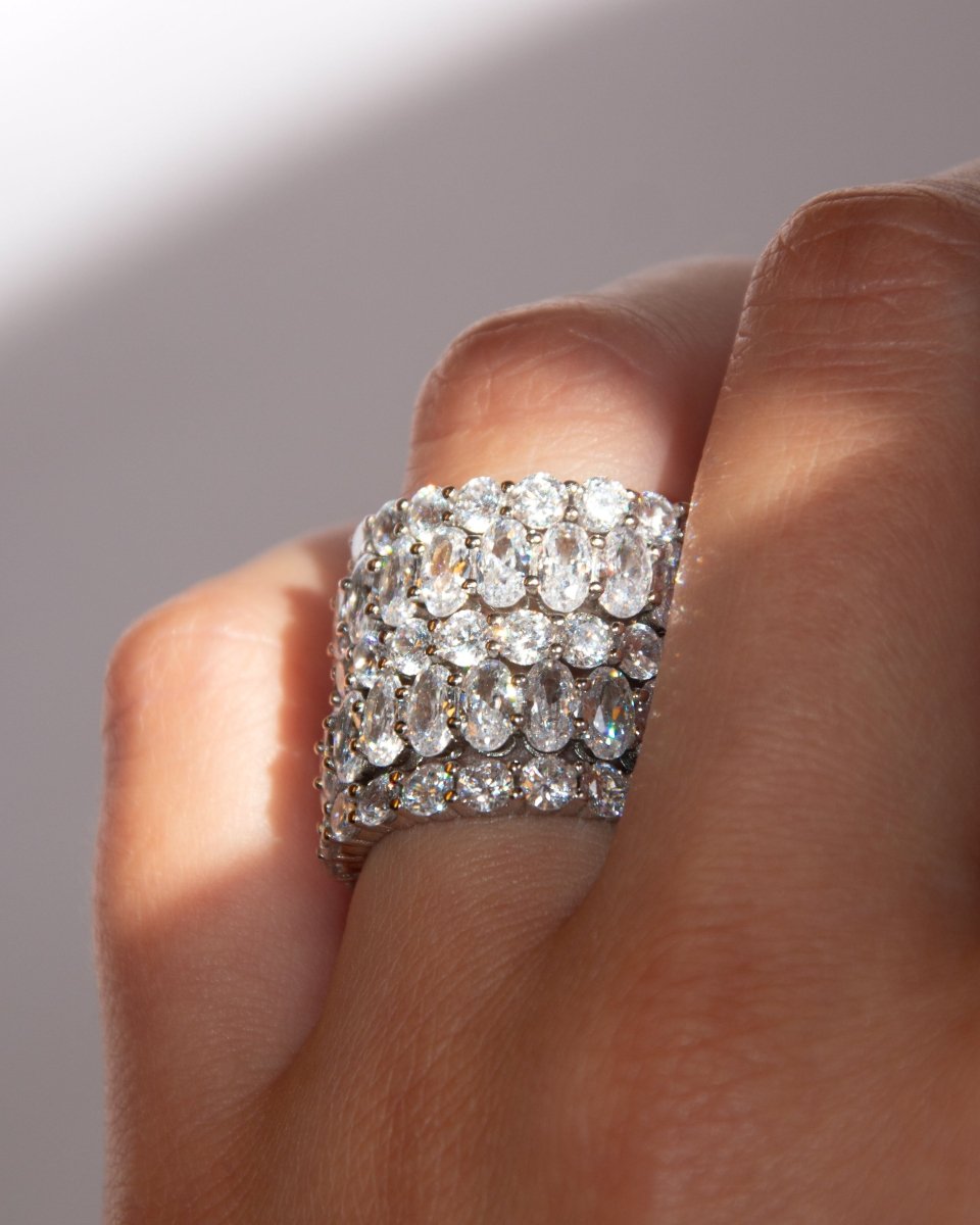 OVAL ETERNITY RING | SILVER - LUCKY13